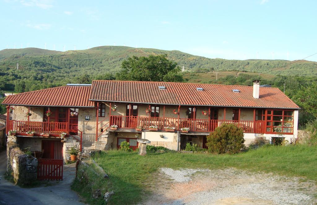 Gasthaus A Casa Da Eira Cerreda Exterior foto