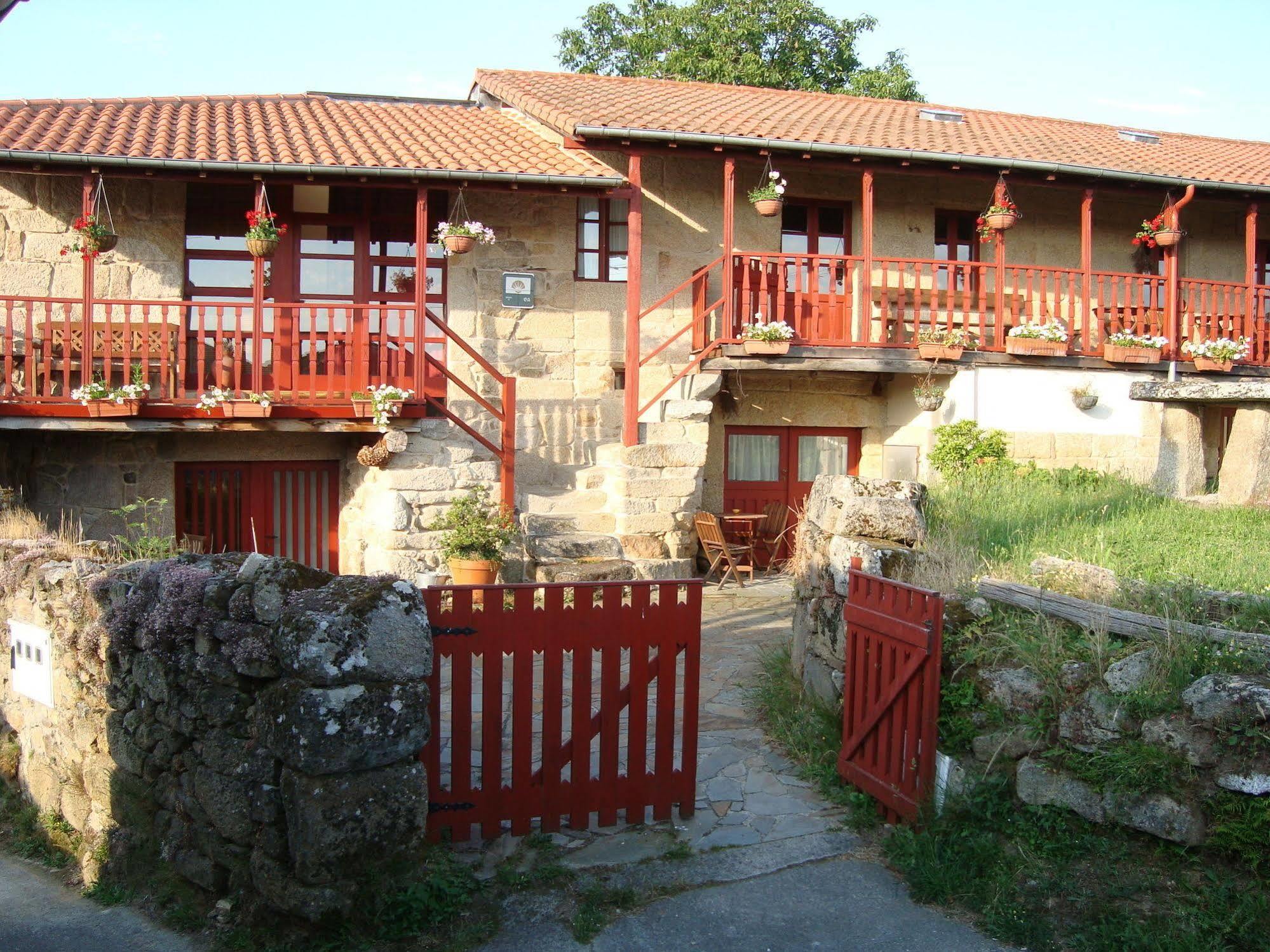 Gasthaus A Casa Da Eira Cerreda Exterior foto