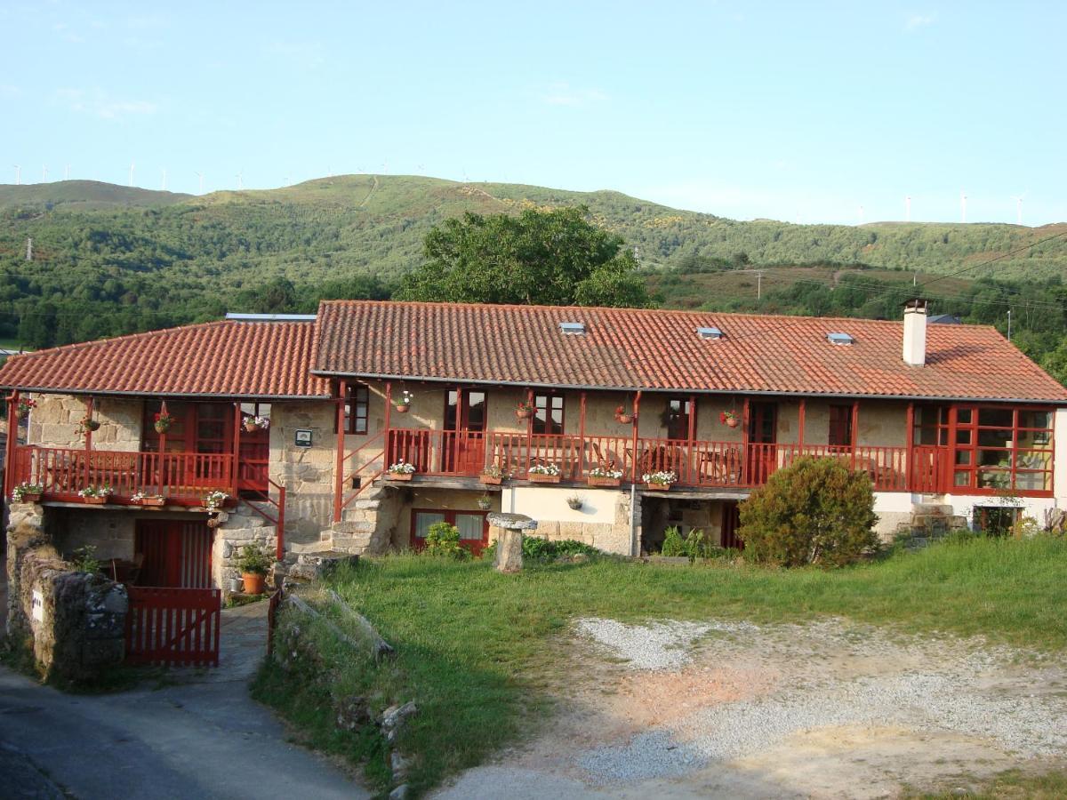 Gasthaus A Casa Da Eira Cerreda Exterior foto