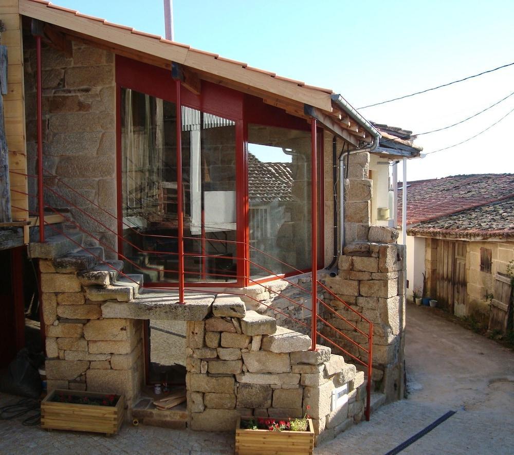 Gasthaus A Casa Da Eira Cerreda Exterior foto